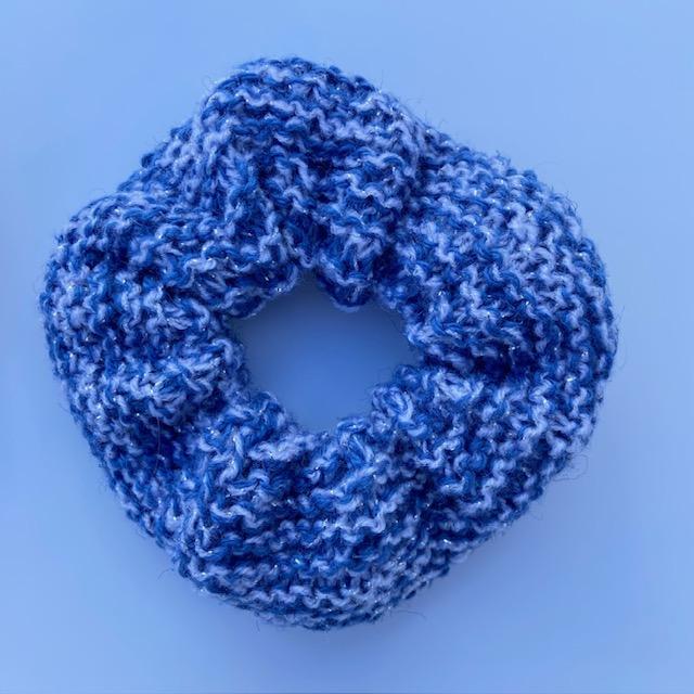 Scrunchies / Haargummi FCZ/GC oder eben einfach Blau/weiss aus Baumwolle/Ananasviskose/Pailletten