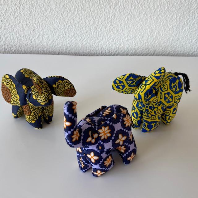 Mobile Stofftierli Kitenge