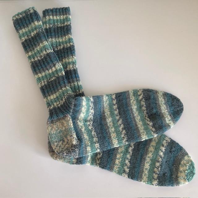 Socken Handgestrickt Grün/grau gemustert Gr.43