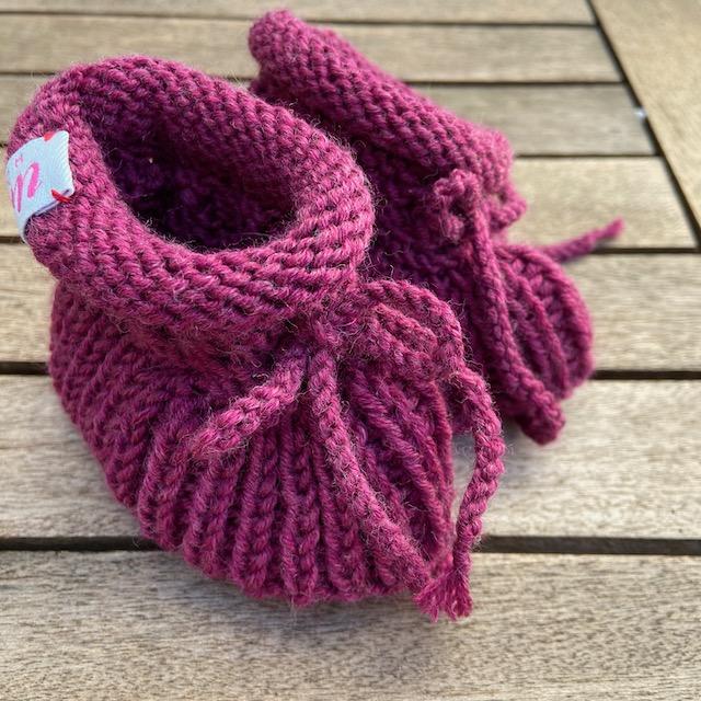 Unikat Babyfinkli WOLLE handgestrickt div. Farben - 6