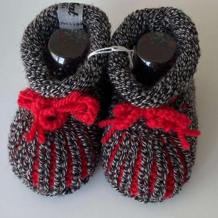 Babyfinkli im Tigerfinkstyle handgestrickt