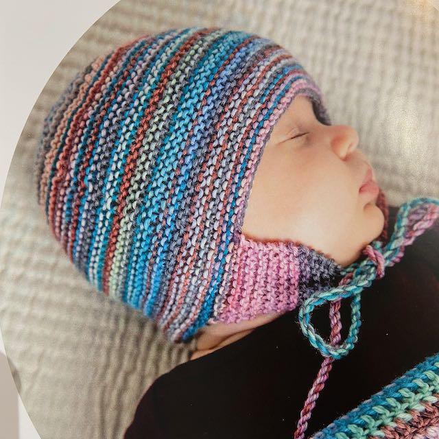 Babymütze mit Ohrenklappen und Bändel-ähnlich wie Foto, Mütze für Säugling/Neugeboren/Erstlingsmütze