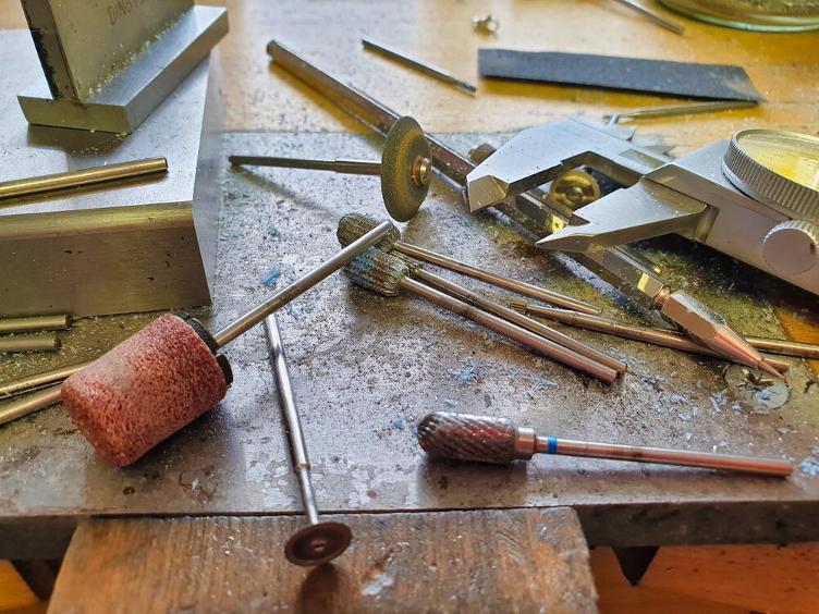 Schmuck reparieren / flicken - 0